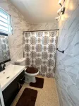 Garden Studio with Yard Space Near Mall & Airport