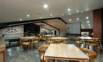 Dragonview Lodge