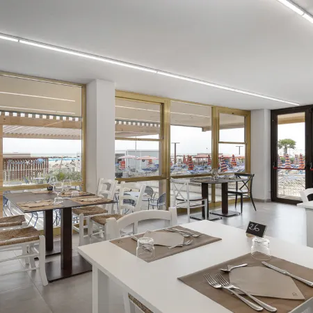 Hotel Cola Frontemare