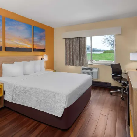 Days Inn by Wyndham Rockford I-90 Casino District