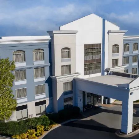Garner Hotel Murfreesboro West by IHG
