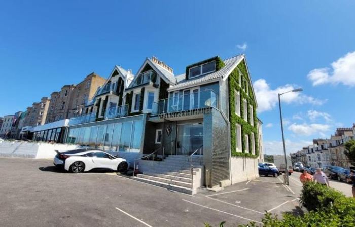 Newquay Beach Hotel by Sunday