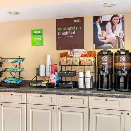 Extended Stay America Suites - Cincinnati - Blue Ash - Reed Hartman
