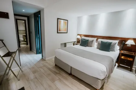 Hotel Club del Golf Отели рядом с достопримечательностью «Punta Mogotes»