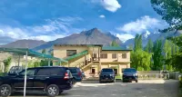 The Guest House Hunza - parking