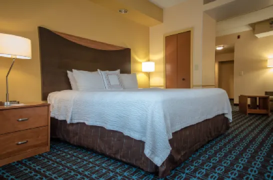 Fairfield Inn & Suites Knoxville/East Hotels in Knoxville