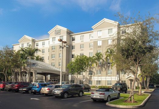 포 포인츠 바이 쉐라톤 포트 로더데일 에어포트 - 다니아 비치 객실