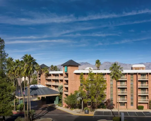 Embassy Suites by Hilton Tucson East Hotel di Tucson