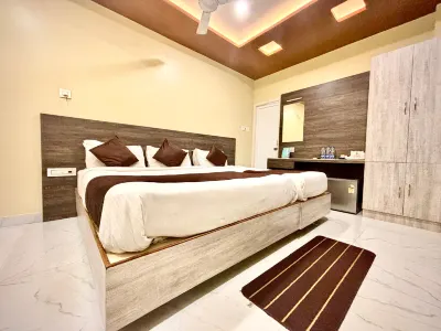 Udhayam Inn Hotels in Velanganni