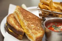 Embassy Suites by Hilton Chicago Lombard Oak Brook - Breakfast