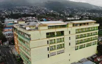 Muara Hotel and Mall Ternate Hotels near Ternate Sultanate Mosque