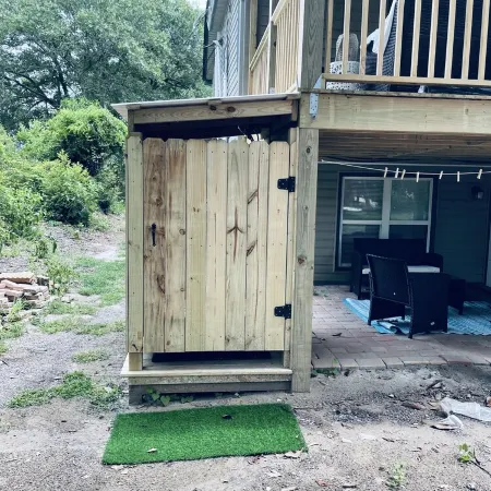 Unit B, Spirit of Folly, Pet Friendly, 2 short blocks - 100 yards - to the beach