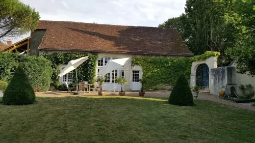 La Petite Bret guest house Các khách sạn ở Savonnieres