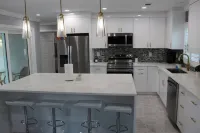 Spacious 4-bedroom house in fantastic Tampa with AC, WiFi