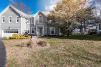 Creek-Side Bliss: Unwind and Create Lasting Memories at Our Beautiful Retreat Hotels near St. Philip Neri Roman Catholic Church