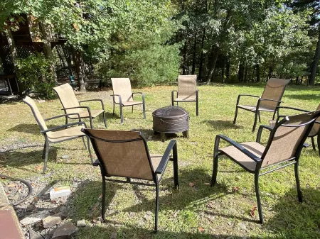 Private heated pool. Camel beach. 6 bdr Secluded Villa in the heart of Pocono