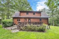 True Log Cabin in the Heart of Poconos with Hot Tub and Movie Theater