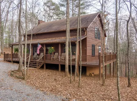 Spacious Cabin with King Bed, Fire Pit & Hot Tub!