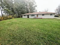 Spacious 3-Bedroom Retreat, Fully Handicap Accessible!