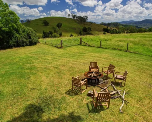 Be amongst nature in the 1890s farmhouse - a time you will never forget. Hotels in Gloucester