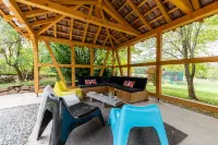 La Grange - Charming 4-Person Gite + 2-Person Cabane Insolite.