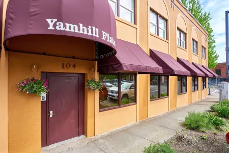 Enjoy the downtown vibe at the Yamhill Flats: Suite 3