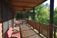 Black Bell Cabin - Fireplace - Mountain Top View - High Speed Internet