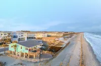 OCEAN FRONT, 4BR, 2BA, FENCED YARD, PET FRIENDLY,  Walkable to shops/restaurants