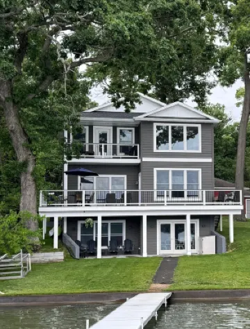 New 2024! Stunning Lake Front Home Magician Lk, 5 Bedrms, 6 Baths, Sleeps 14