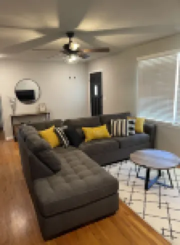 Cozy Modern Farmhouse that Sleeps 8