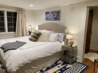 Stylishly restored 1800's historic home- heart of Virginia hunt & wine country!