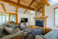 A New Retreat at Clear Clear Lake, A Uniquely Iowan Experience