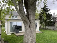 Peaceful Lakefront Living – 3-Br Home with Breathtaking Views; Pet & Smoke-Free