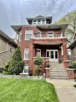 Lovely vintage Oak Park 3bd 1ba perfectly located Chicago loop & public transit Các khách sạn gần Oak Park Public Library