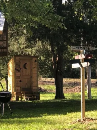 Cabin on Collier creek!! In Caddo Gap