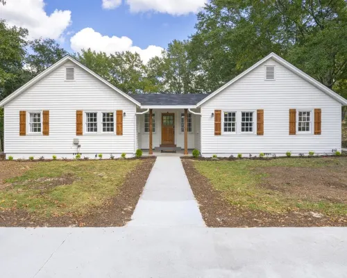 Cozy 2BR Cottage in Downtown Warm Springs (A) Hotels in Meriwether County