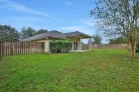 ~Spacious 4/2 in Oakleaf, pet friendly