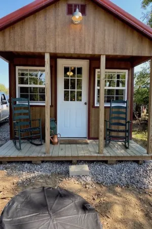 Tom & Jerri's Rustic Cabin located on the lake