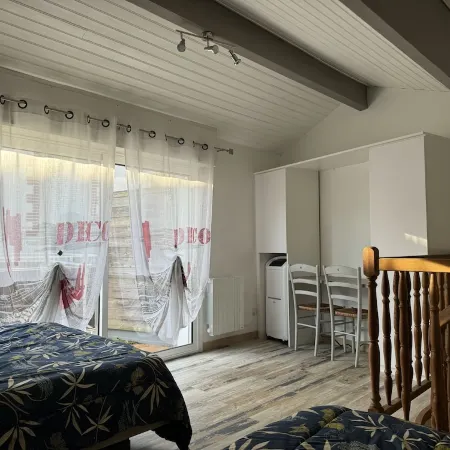 La Ti Source à 2 pas du Vieux Port, en Impasse Privée, Avec Garage