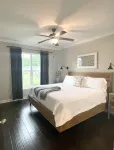 Holiday Cottage at Tim's Ford Lake next to Marina and Restaurant