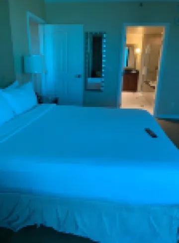 Signature at MGM 1BR balcony suite, tower 1. <br>