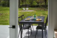 Modern Dreamy Hudson Valley Home Hotels in Phoenicia