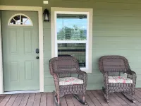 Rio Verde - Cozy Cottage on the Frio River Hotels in Real County