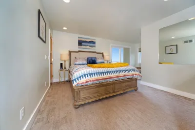 Cozy modern cabin with amazing views, hot tub, firepit, and more!  5 min to town
