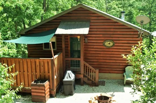 Romantic Couple's Mountain Getaway!