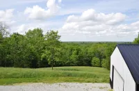 Scenic Getaway Near Bardstown & Bourbon Trail - Pet Friendly, Game Room, Deck