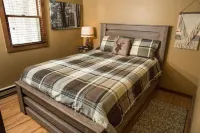 Trophy Buck sleeps 6, or rent all 4 for 20. Horseback riding across the Rd!