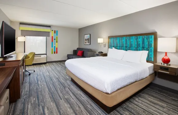 奧蒙德海灘代託納歡朋酒店