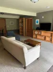Cozy, Spacious, Private Rocky Mountain Guest Suite