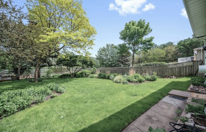 MSP/Mall of America/Pond View with garden oasis